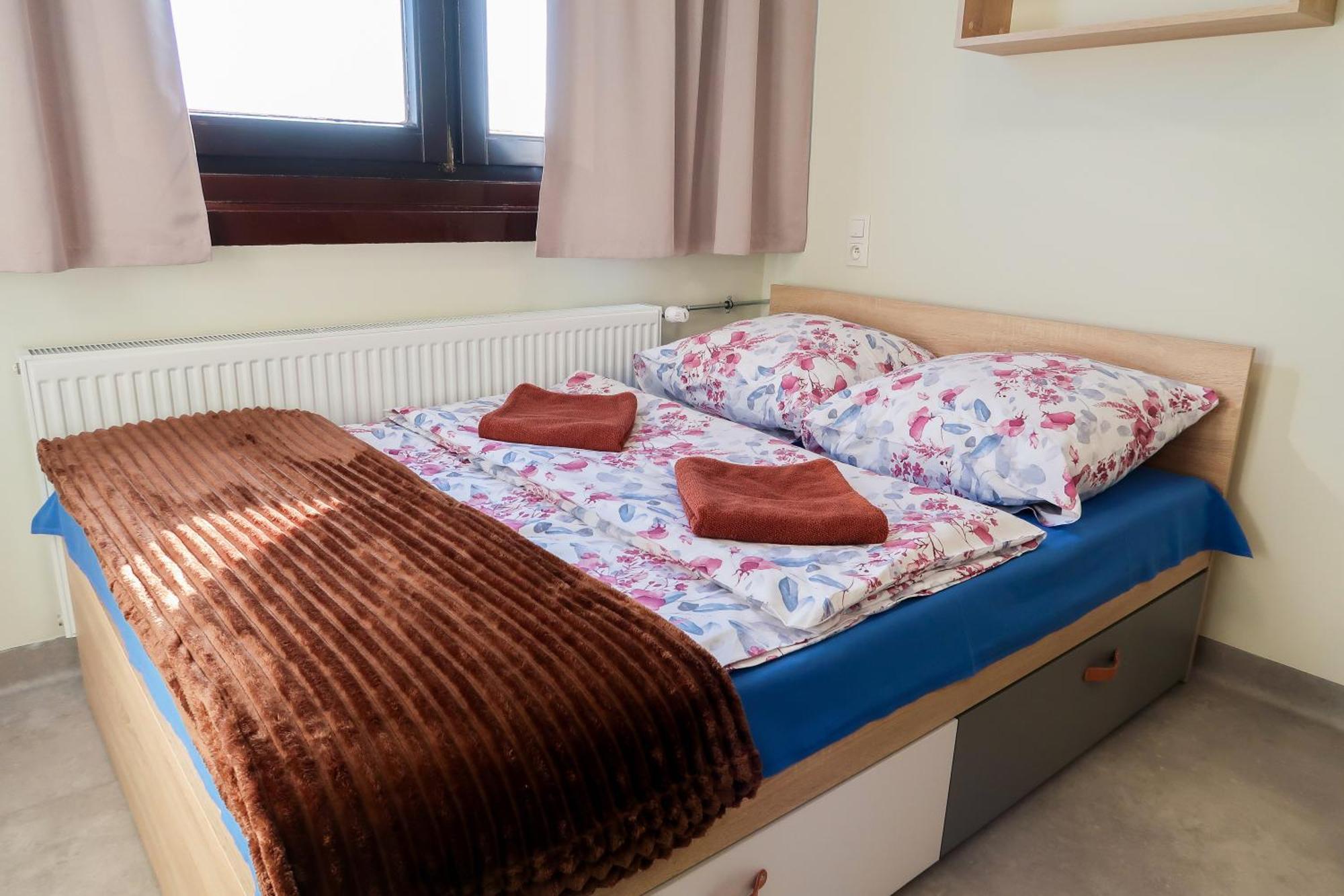 Dom Studencki Arka Hostel Вроцлав Екстериор снимка