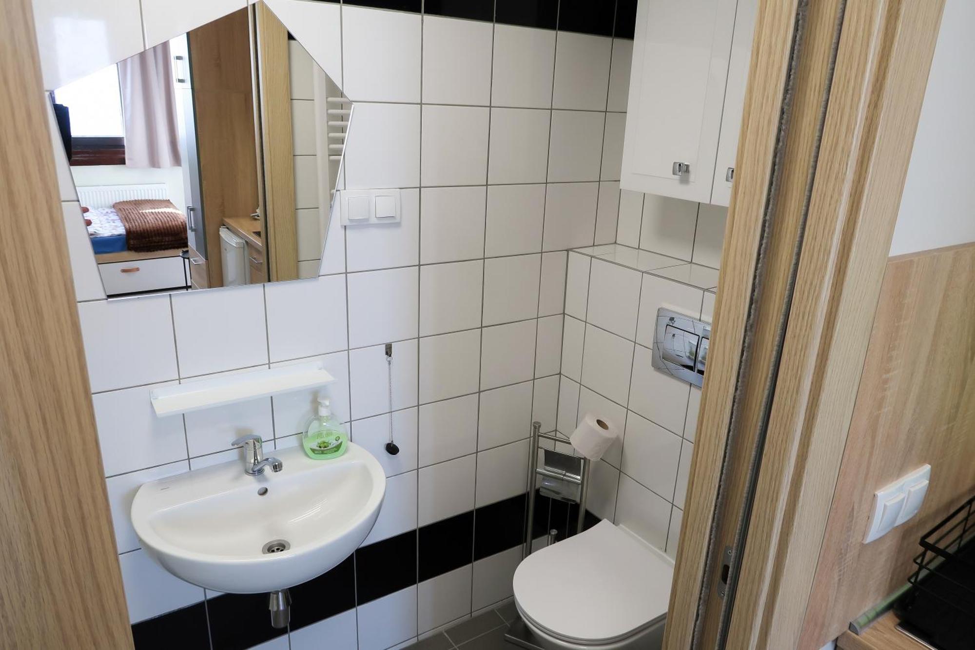 Dom Studencki Arka Hostel Вроцлав Екстериор снимка